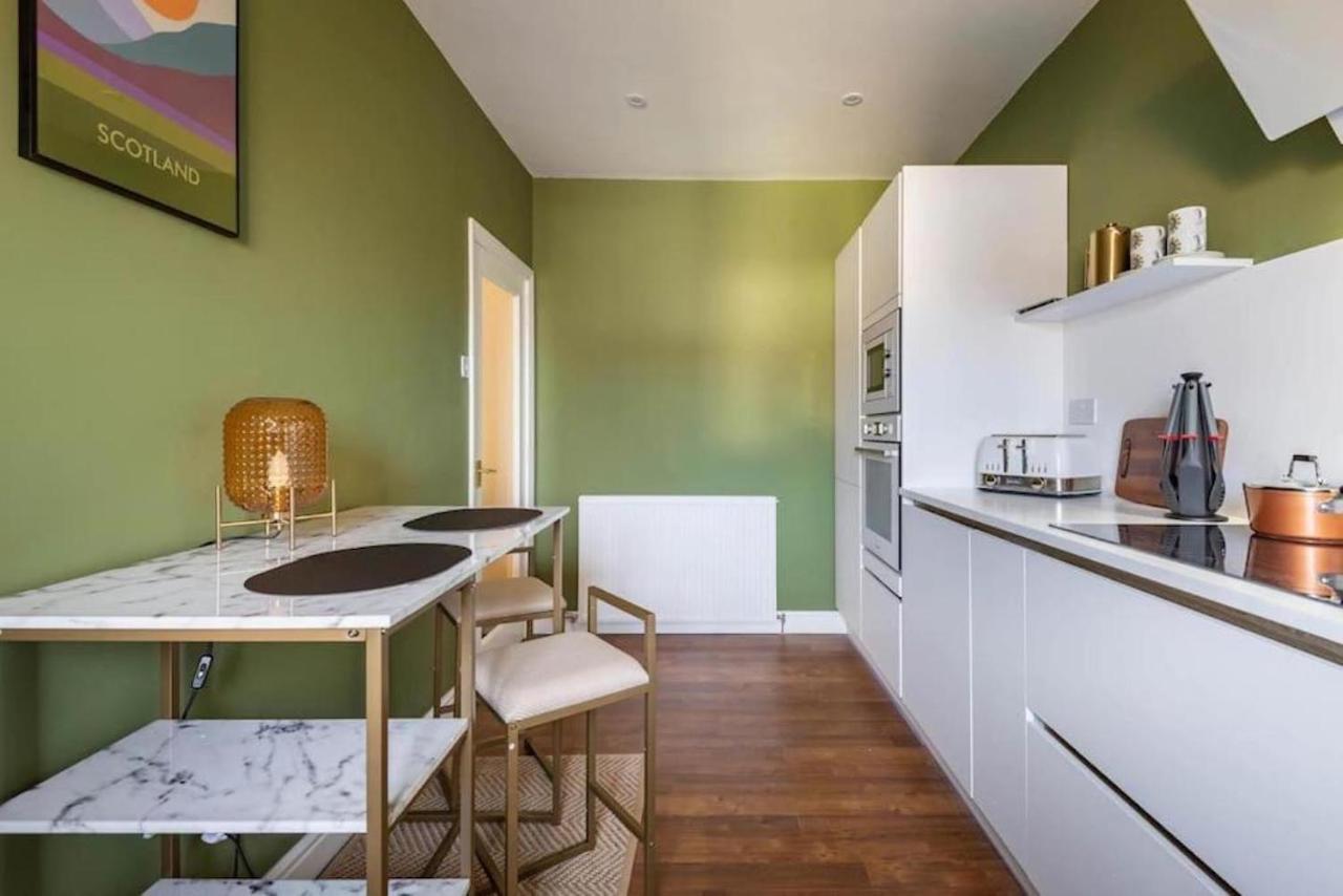 Arbroath Luxury Apartment In Mcm Style Exterior foto